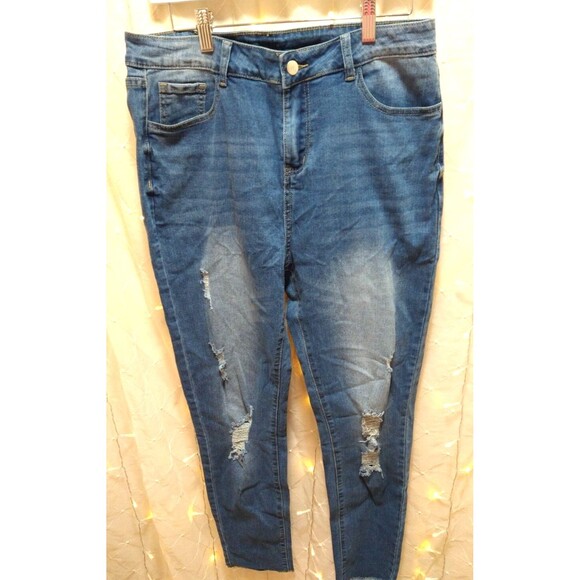 WOMENS 2X BLUE JEANS DISTRESSED STRETCH DESTROYED MIDRISE Y2K RIPPED BOYFRIEND - Picture 1 of 7